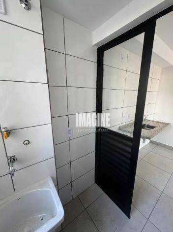 Apartamento à venda com 2 quartos, 42m² - Foto 19