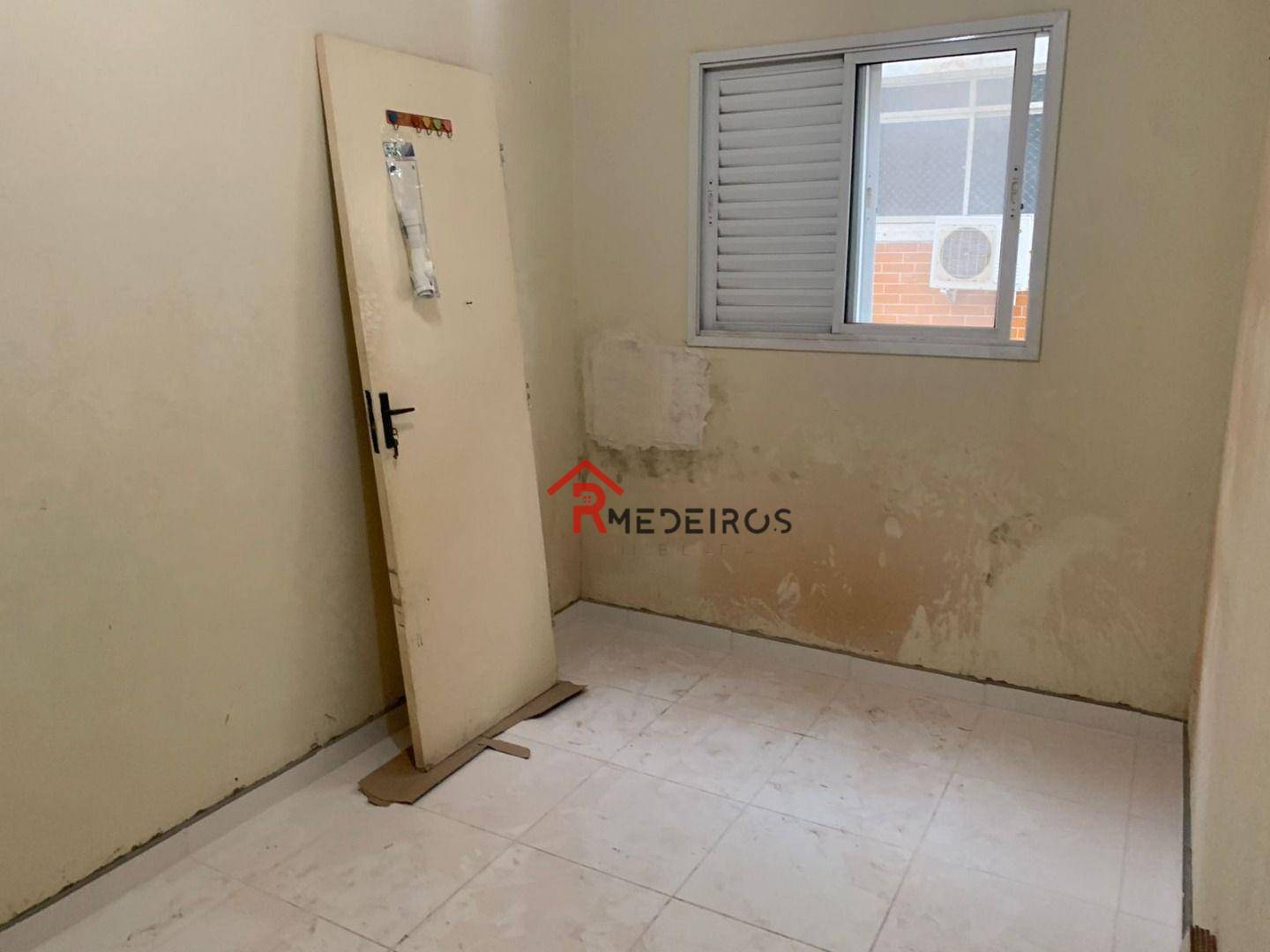 Apartamento à venda com 1 quarto, 42m² - Foto 11