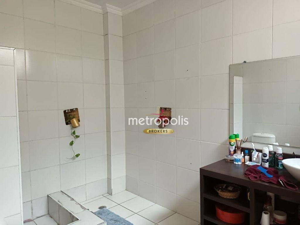 Casa à venda e aluguel com 4 quartos, 227m² - Foto 14