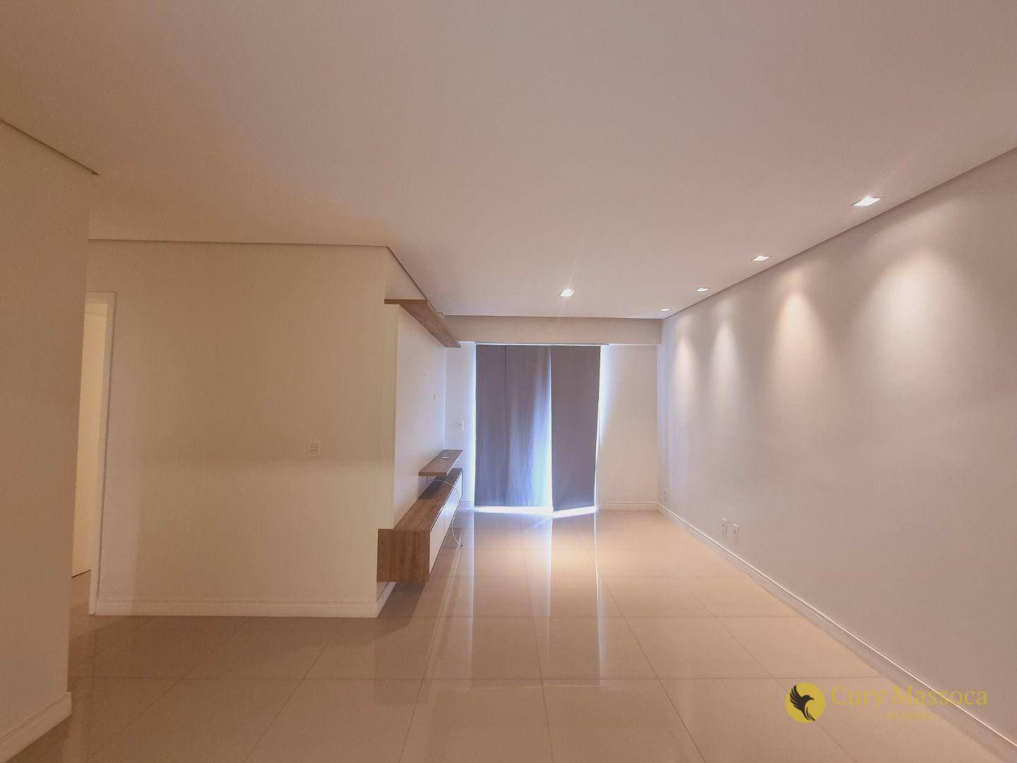 Apartamento para alugar com 2 quartos, 65m² - Foto 9