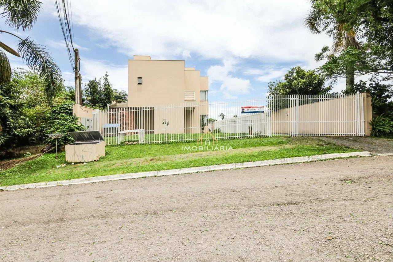 Sobrado à venda com 3 quartos, 120m² - Foto 1