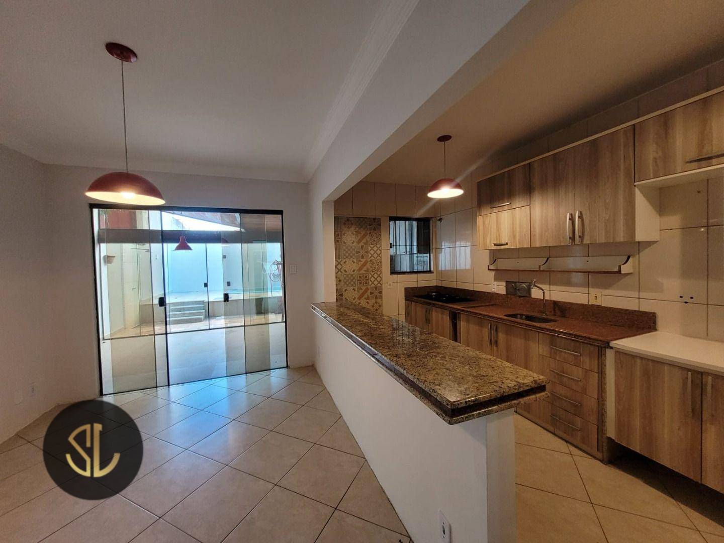Casa à venda com 3 quartos, 180m² - Foto 11