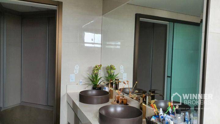 Sobrado à venda com 4 quartos, 256m² - Foto 33