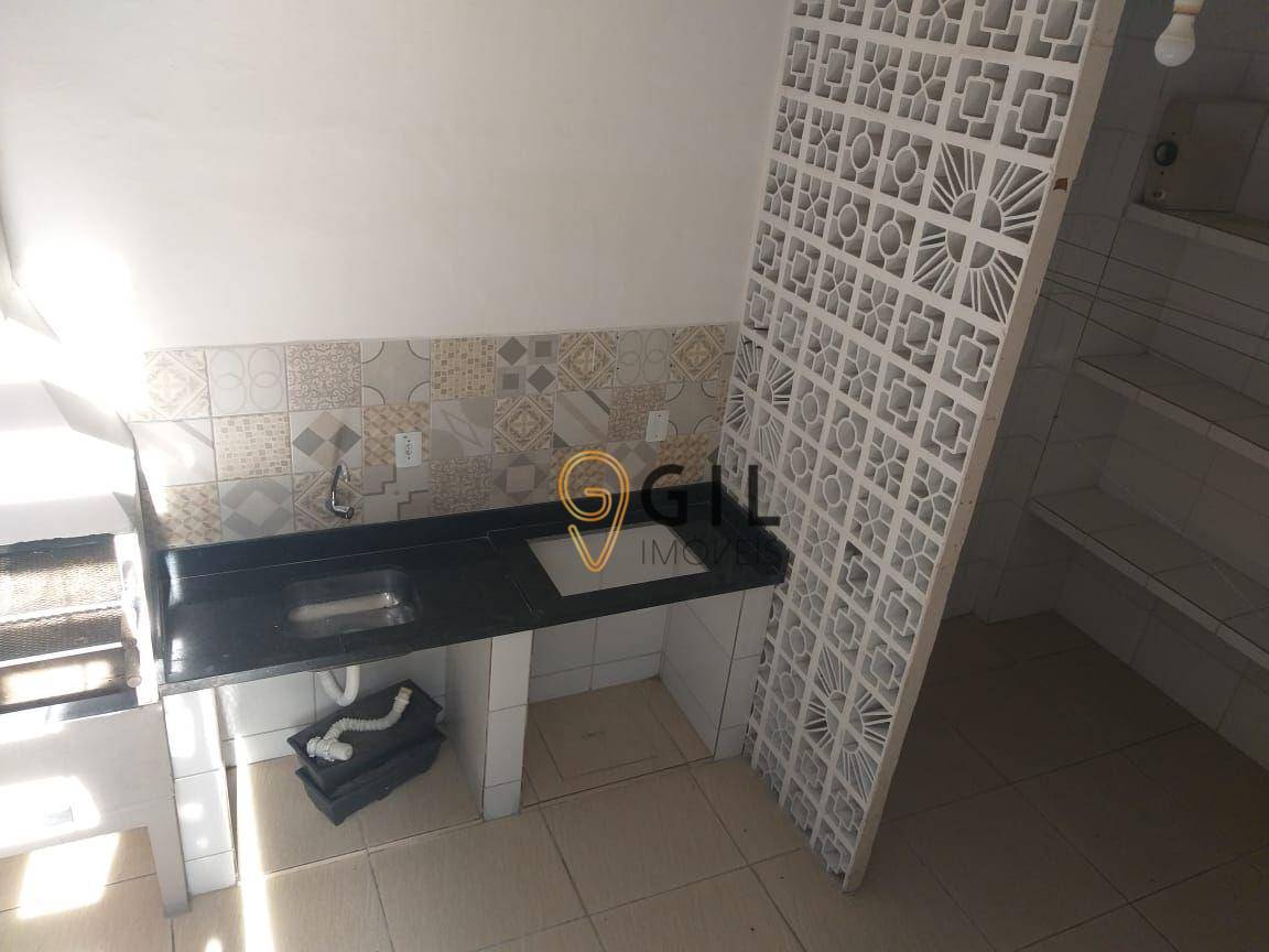 Sobrado à venda com 4 quartos, 180m² - Foto 9