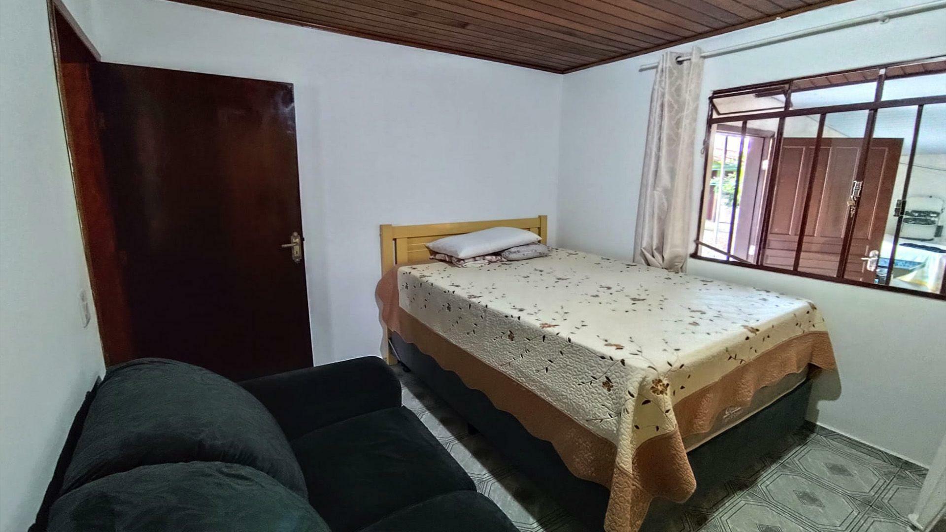 Casa à venda com 3 quartos, 90m² - Foto 14