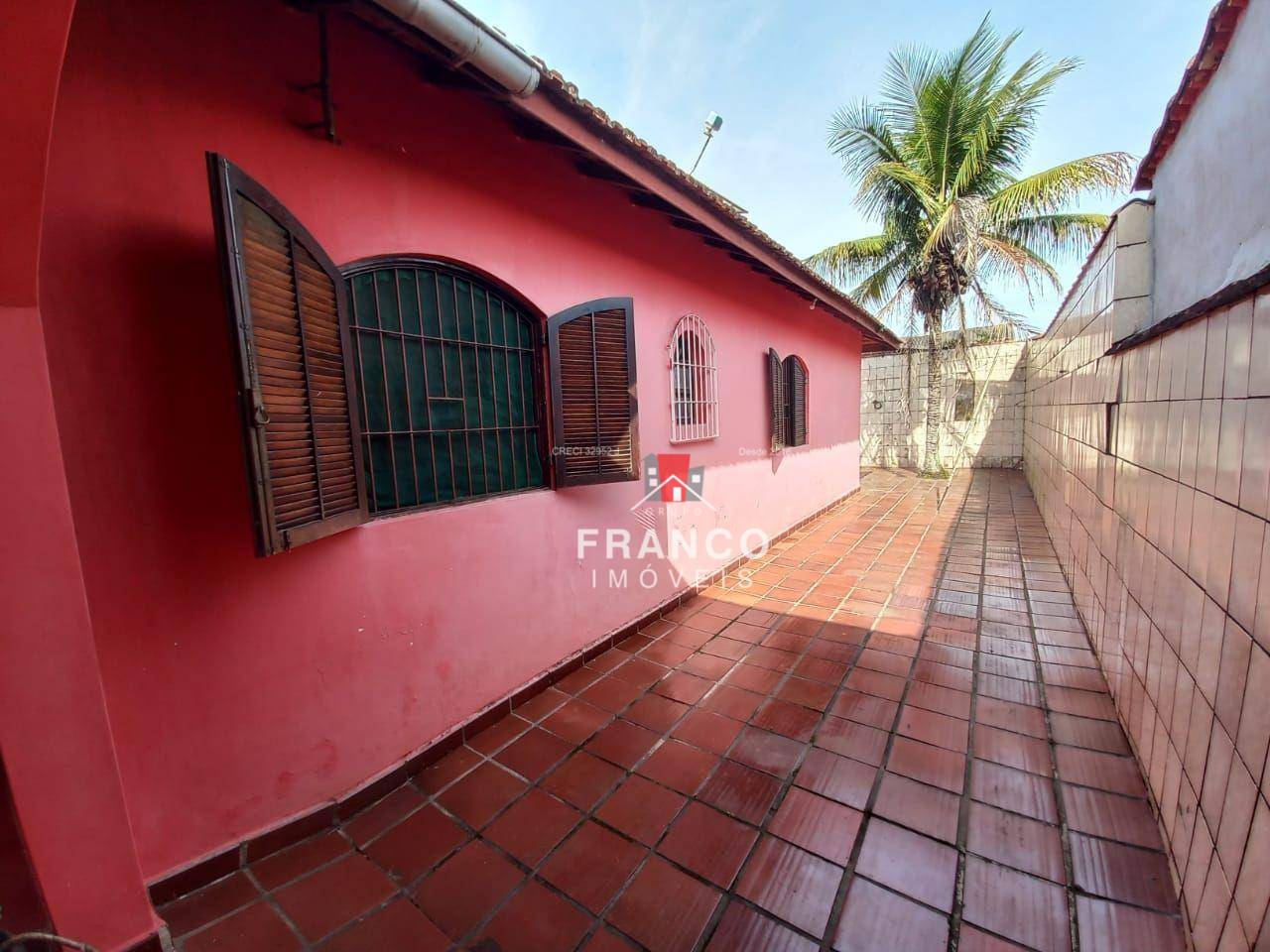 Casa à venda com 3 quartos, 150m² - Foto 1