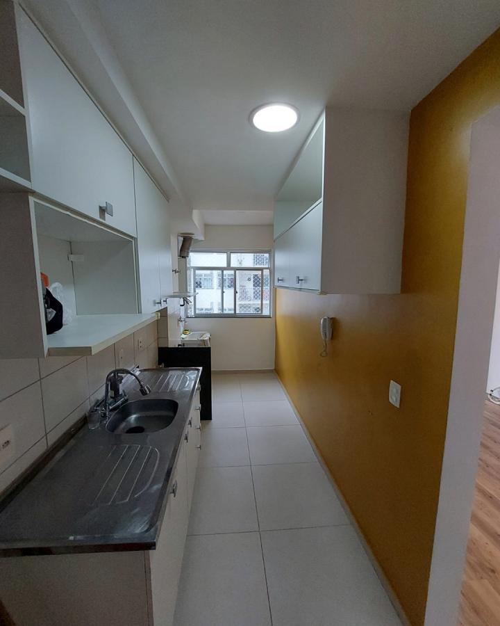 Apartamento à venda com 2 quartos, 62m² - Foto 4