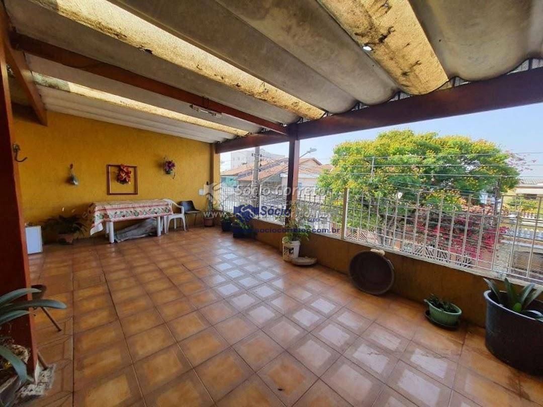 Sobrado à venda com 2 quartos, 167m² - Foto 3