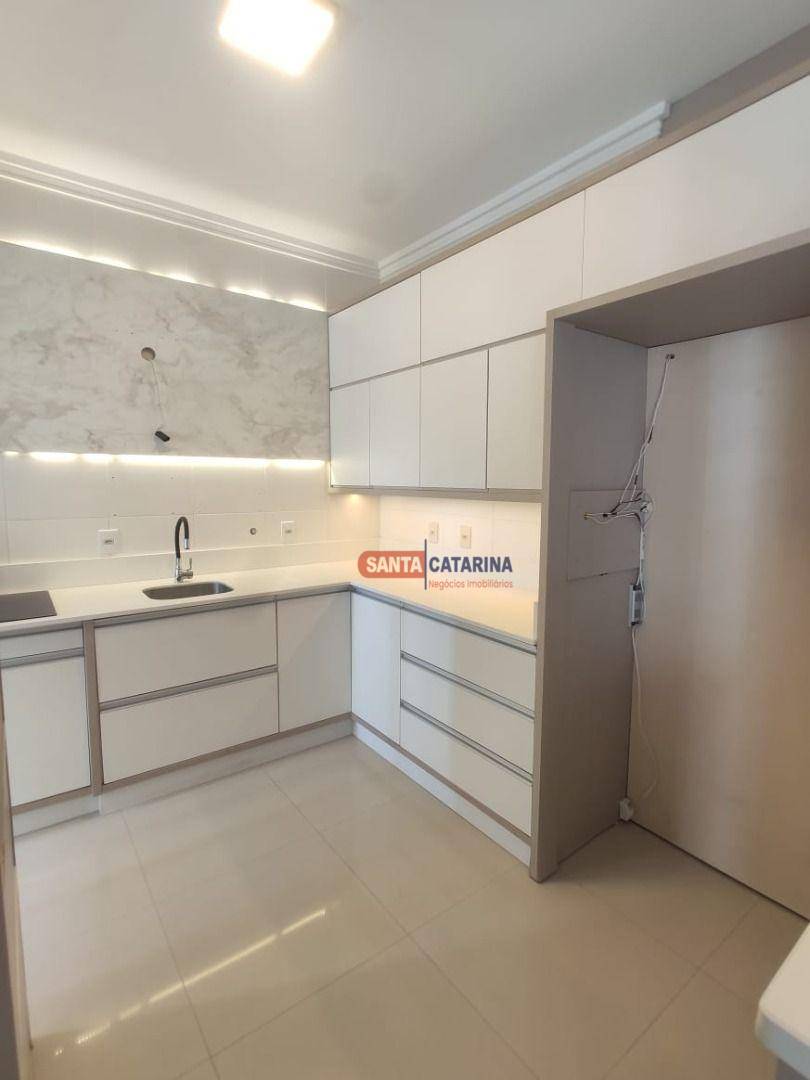 Apartamento à venda com 2 quartos, 102m² - Foto 8