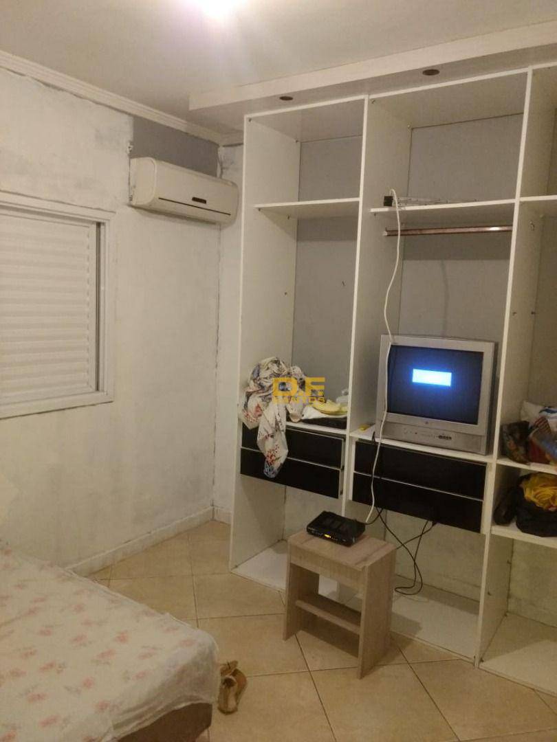 Sobrado à venda com 2 quartos, 60m² - Foto 2