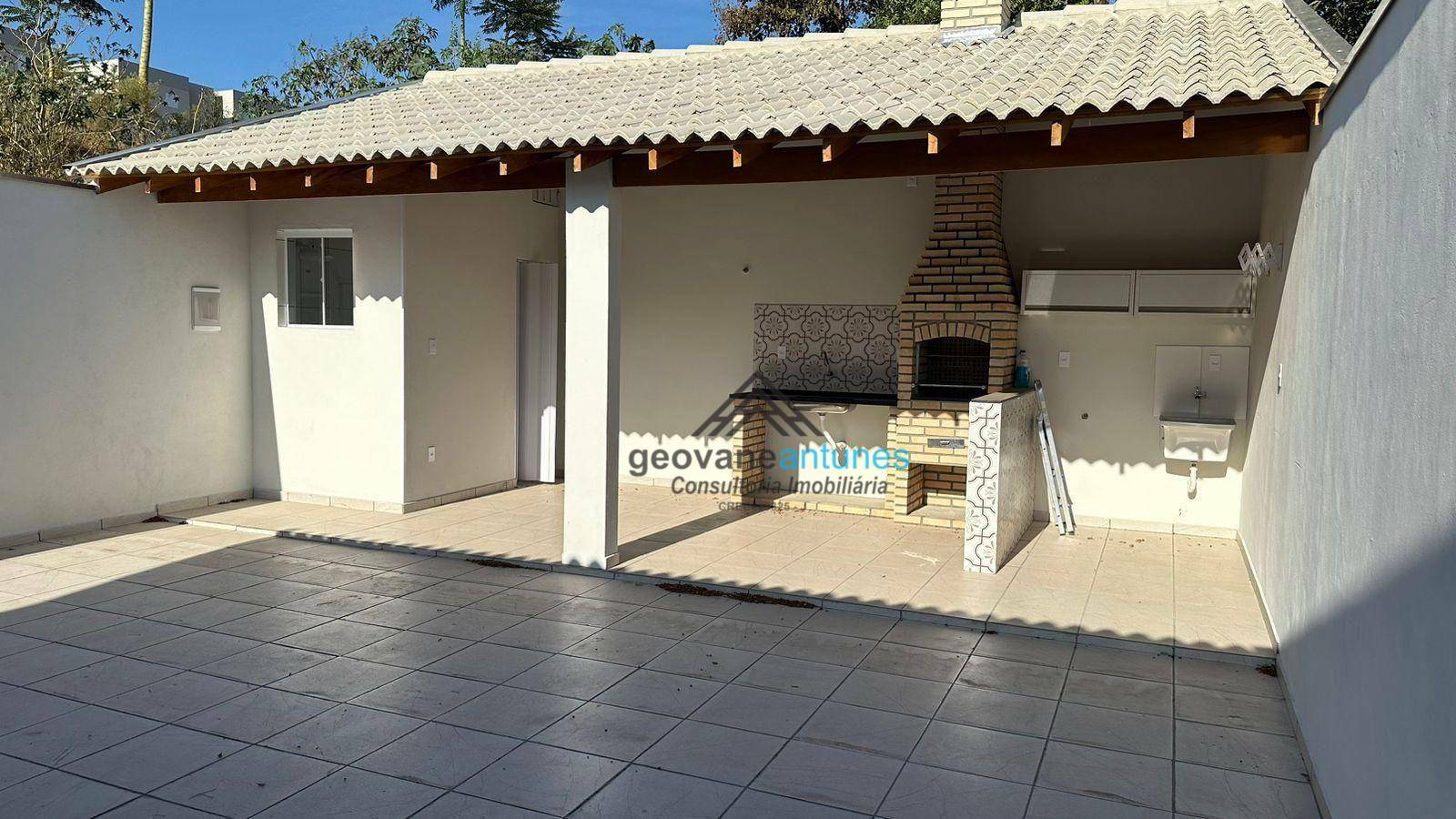 Casa à venda com 2 quartos, 42m² - Foto 13