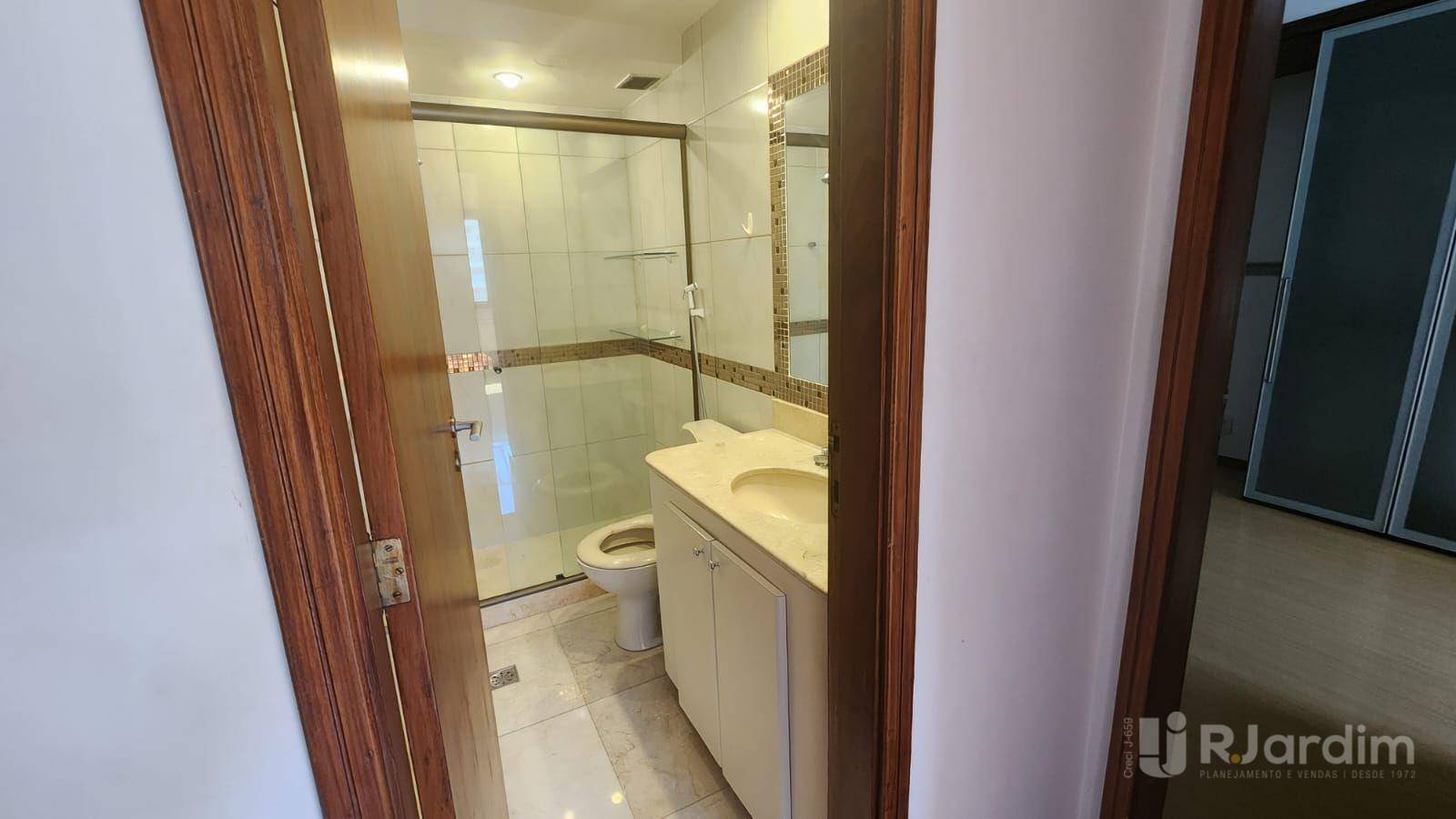 Apartamento para alugar com 3 quartos, 114m² - Foto 27