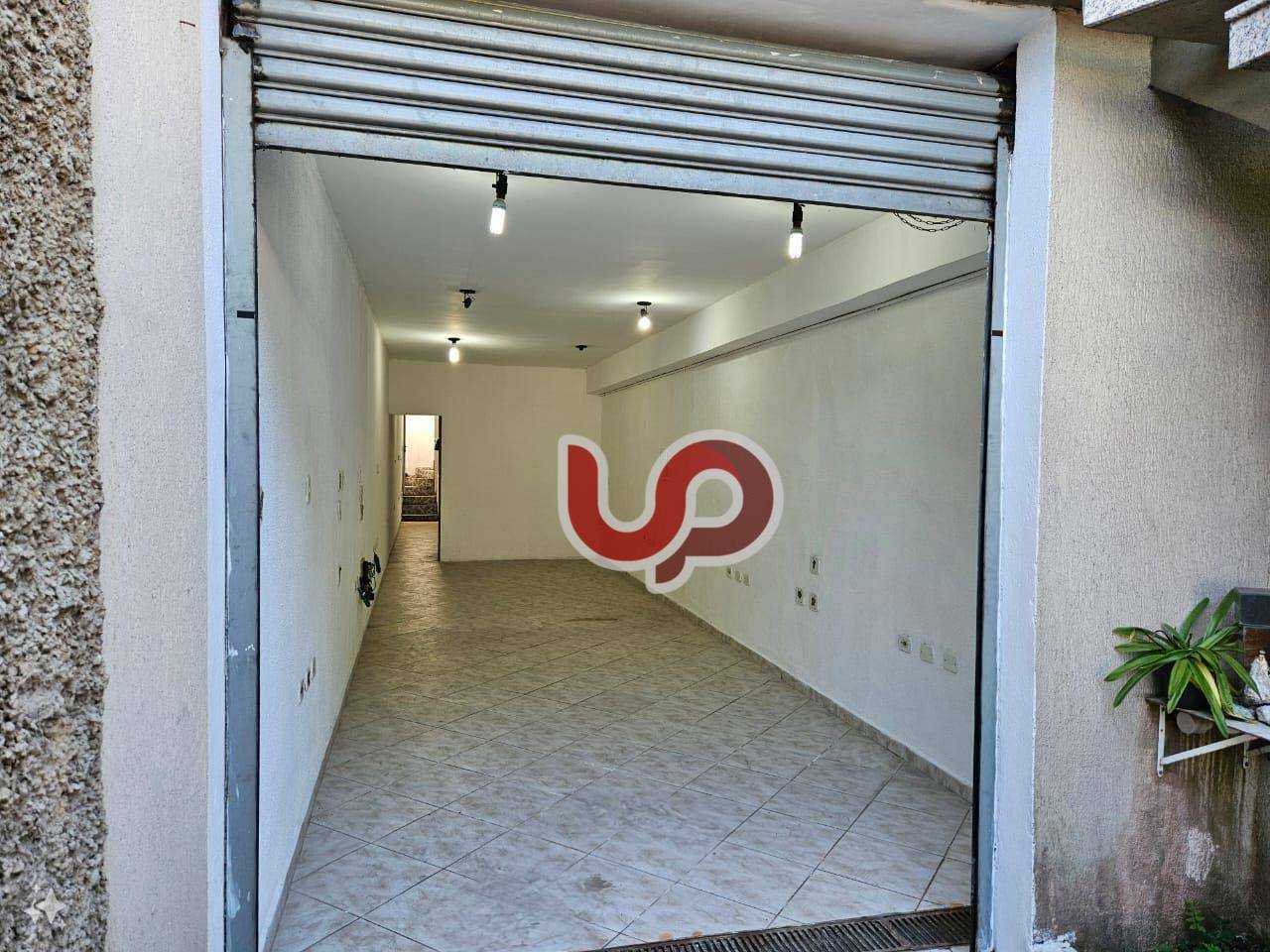 Sobrado à venda com 3 quartos, 150m² - Foto 2