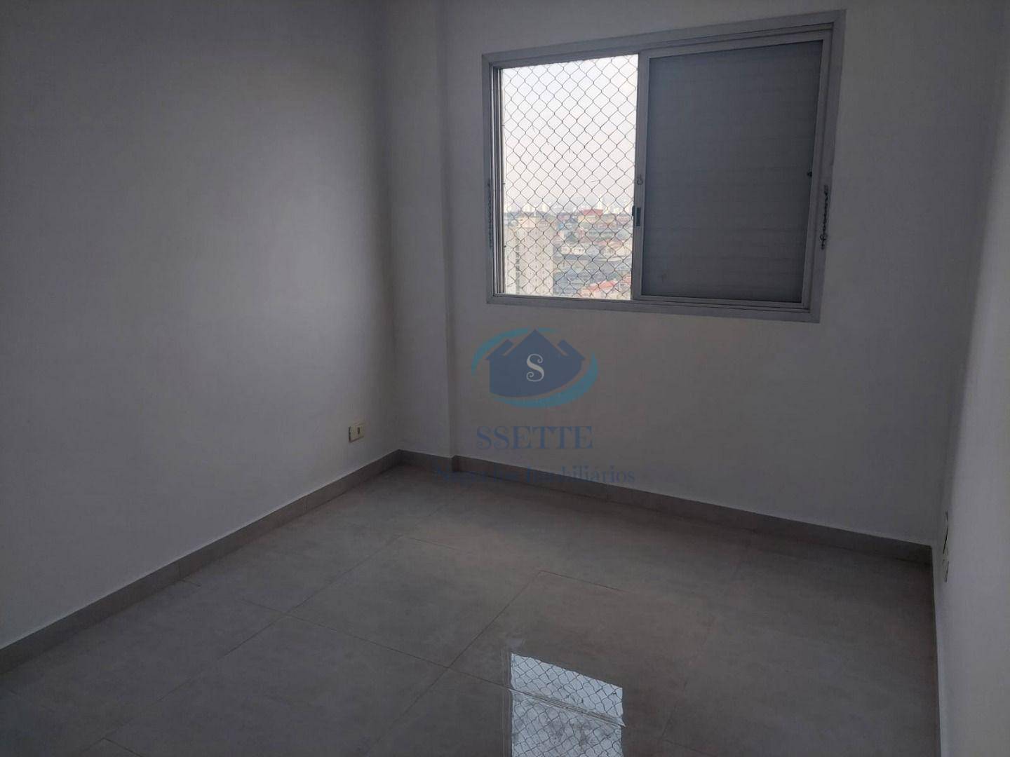 Apartamento para alugar com 2 quartos, 55m² - Foto 4