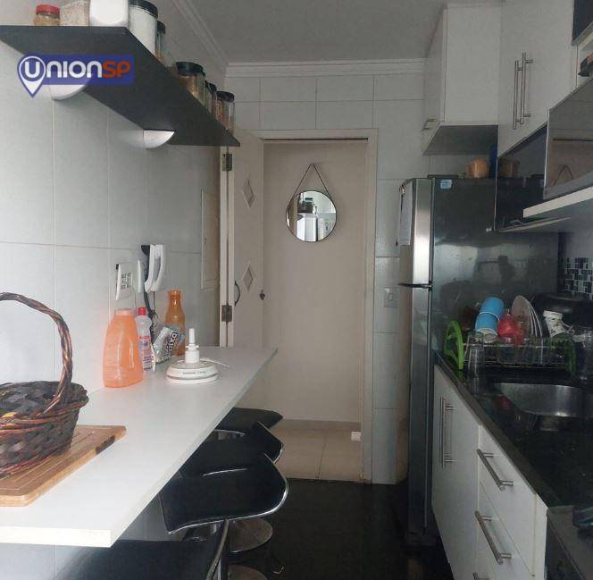 Apartamento à venda com 3 quartos, 75m² - Foto 11