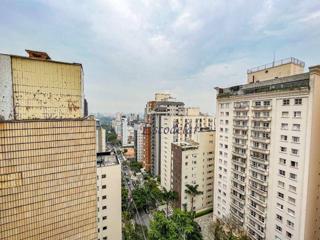 Apartamento para alugar com 2 quartos, 180m² - Foto 18