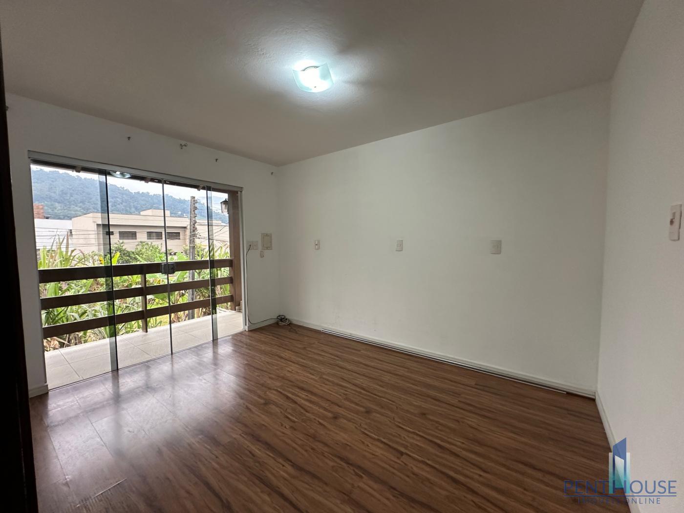 Casa à venda com 4 quartos, 202m² - Foto 22