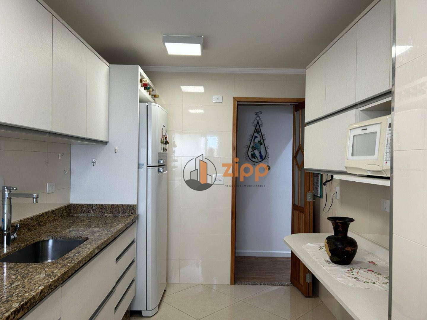 Apartamento à venda com 3 quartos, 95m² - Foto 6