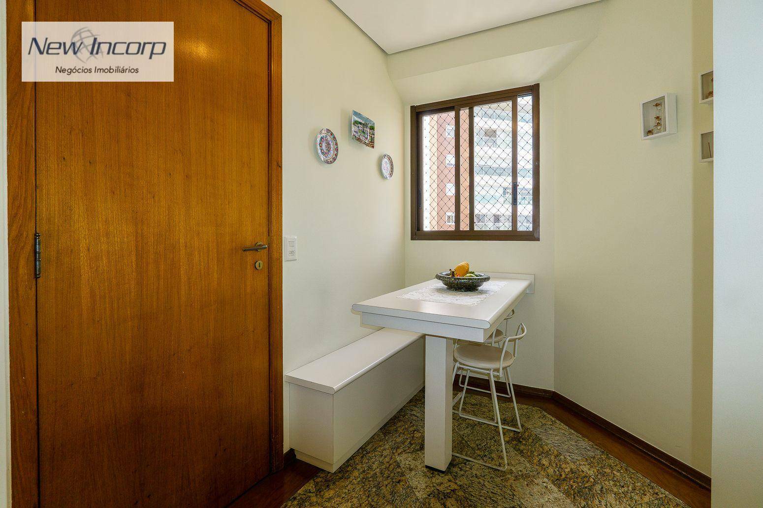 Apartamento à venda com 4 quartos, 200m² - Foto 20