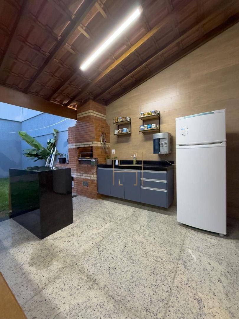 Casa, 3 quartos, 182 m² - Foto 3