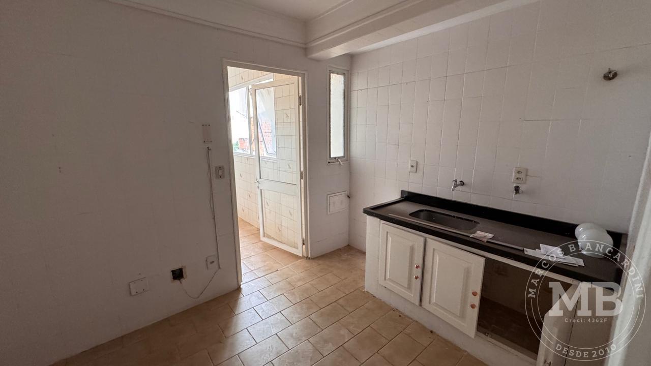 Apartamento à venda com 2 quartos, 79m² - Foto 14