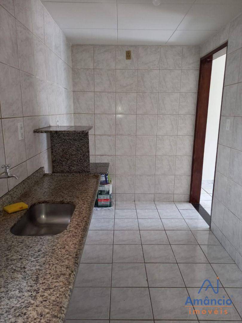 Apartamento à venda com 3 quartos, 69m² - Foto 13