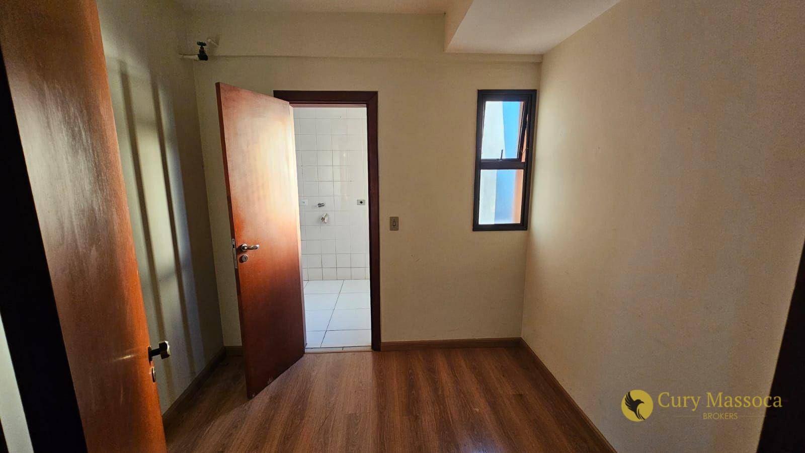 Apartamento para alugar com 3 quartos, 96m² - Foto 9