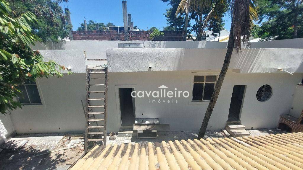 Casa à venda com 4 quartos, 200m² - Foto 12