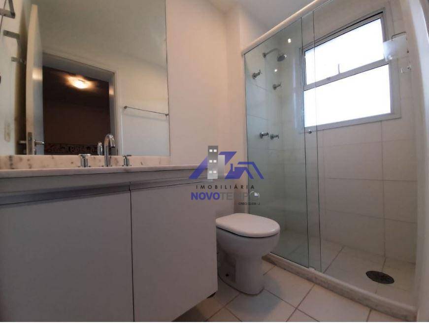 Apartamento para alugar com 3 quartos, 196m² - Foto 12