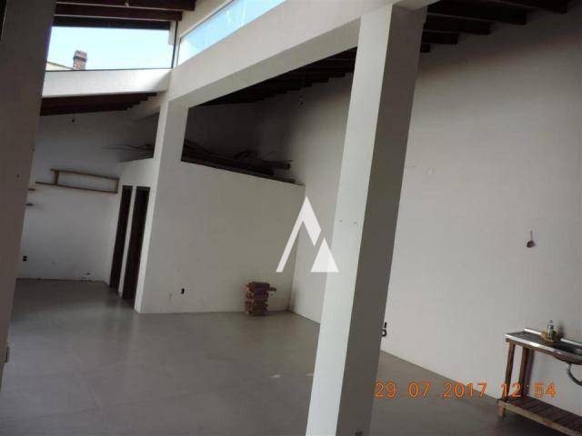 Casa à venda com 3 quartos, 190m² - Foto 3