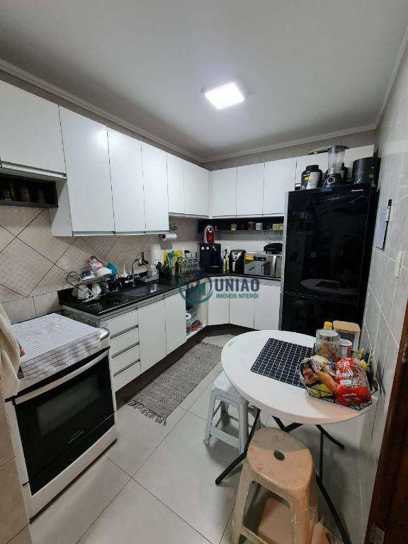 Apartamento à venda com 2 quartos, 80m² - Foto 35