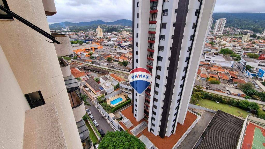 Apartamento à venda com 3 quartos, 207m² - Foto 40