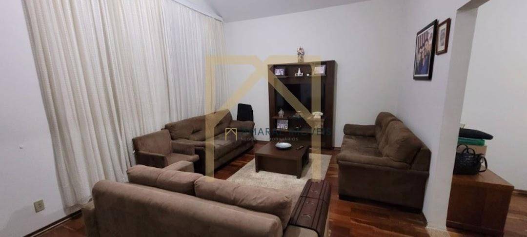 Casa à venda com 2 quartos, 160m² - Foto 4