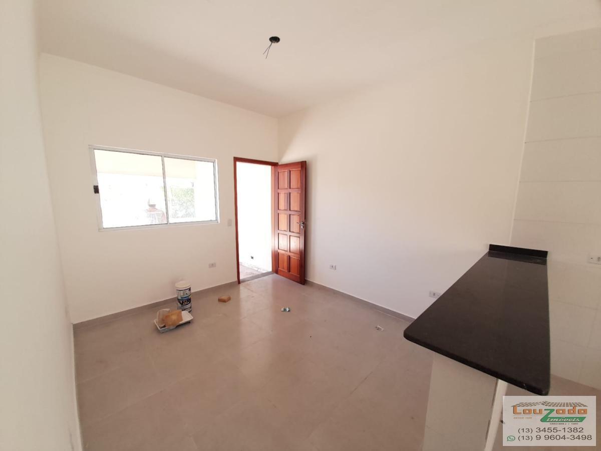 Casa à venda com 2 quartos, 140m² - Foto 3