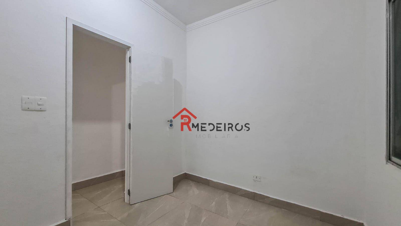 Casa à venda com 3 quartos, 90m² - Foto 20