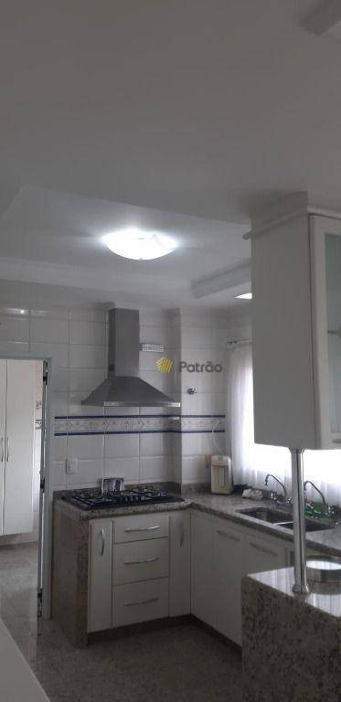 Apartamento à venda com 3 quartos, 130m² - Foto 22