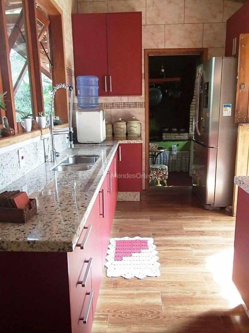 Sítio à venda com 2 quartos, 220m² - Foto 10