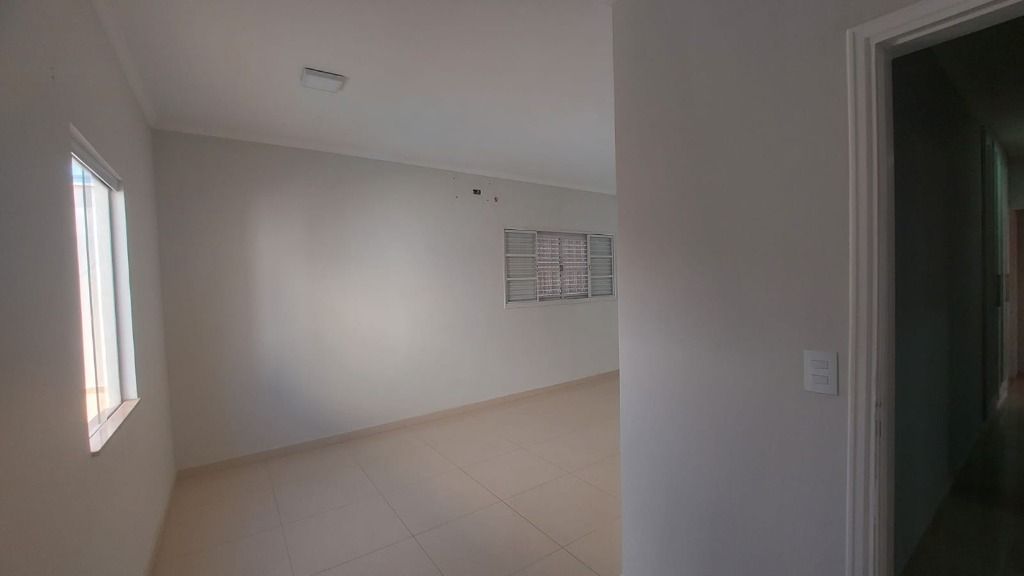 Casa à venda com 3 quartos, 200m² - Foto 16