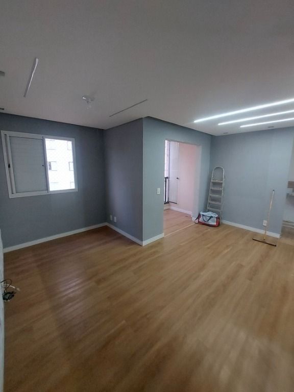 Apartamento à venda com 2 quartos, 62m² - Foto 3