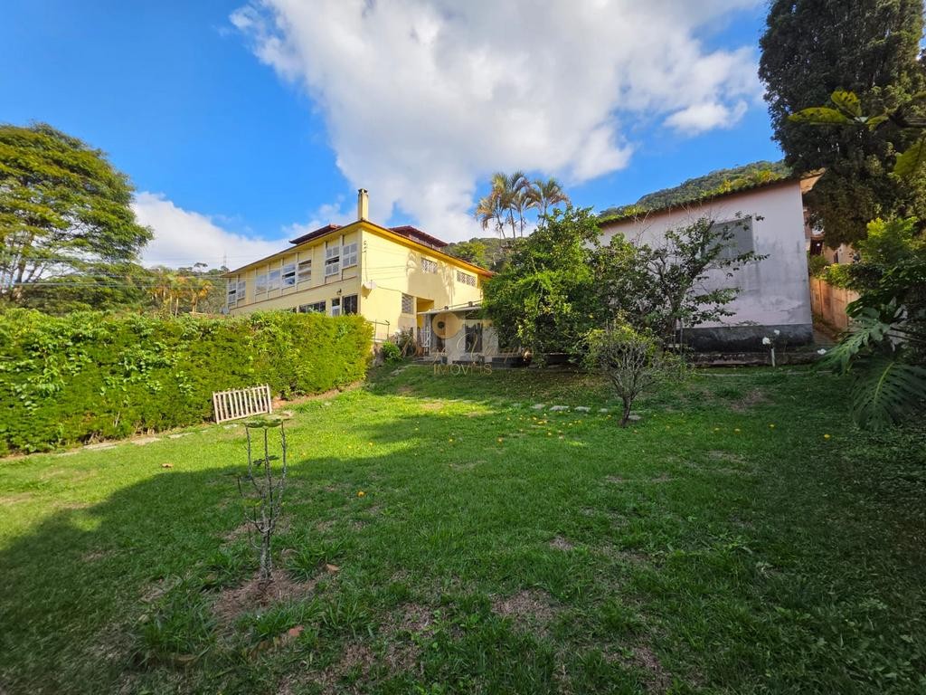 Casa à venda com 6 quartos, 375m² - Foto 52