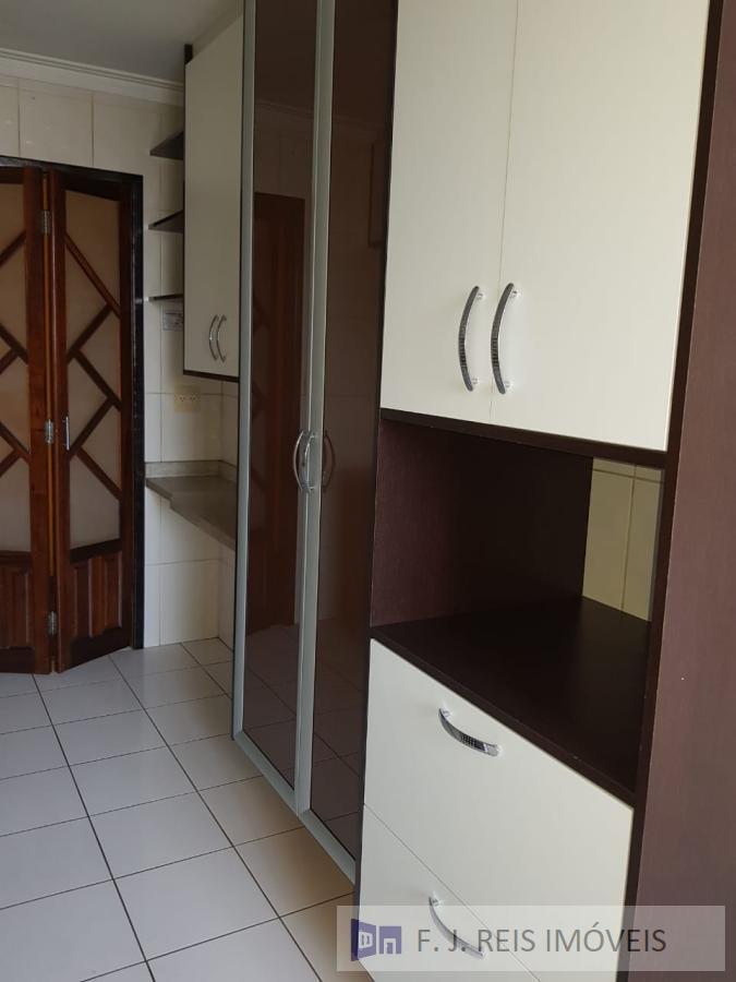 Apartamento à venda com 3 quartos, 90m² - Foto 9