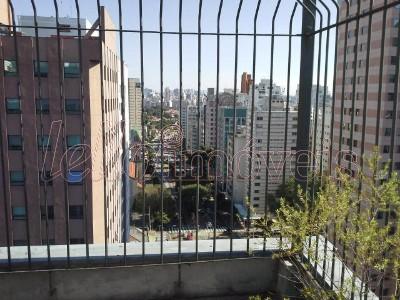 Apartamento para alugar com 2 quartos, 70m² - Foto 16