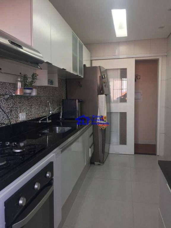 Apartamento à venda com 3 quartos, 70m² - Foto 19