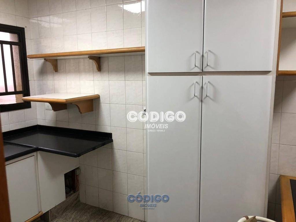 Apartamento à venda com 3 quartos, 146m² - Foto 25