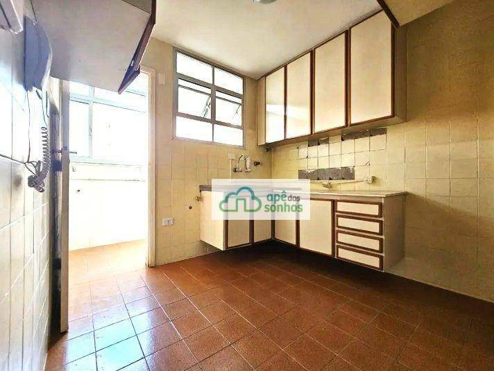 Apartamento à venda com 2 quartos, 68m² - Foto 4