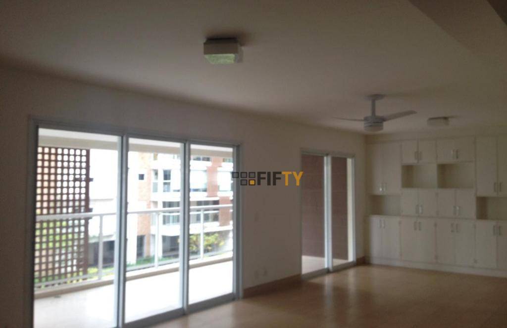 Apartamento para alugar com 3 quartos, 186m² - Foto 2