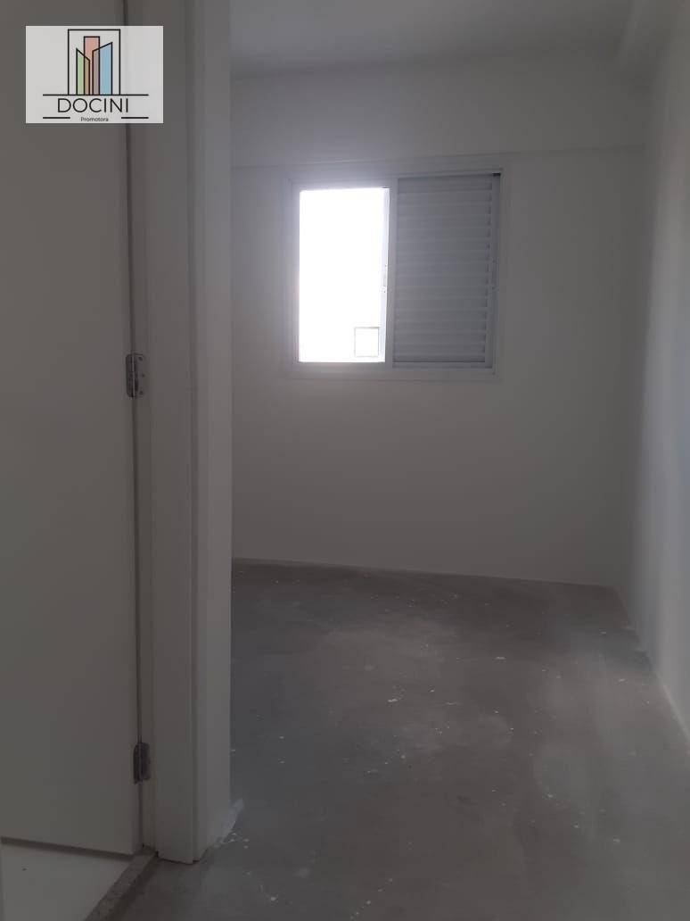 Apartamento à venda com 2 quartos, 68m² - Foto 20