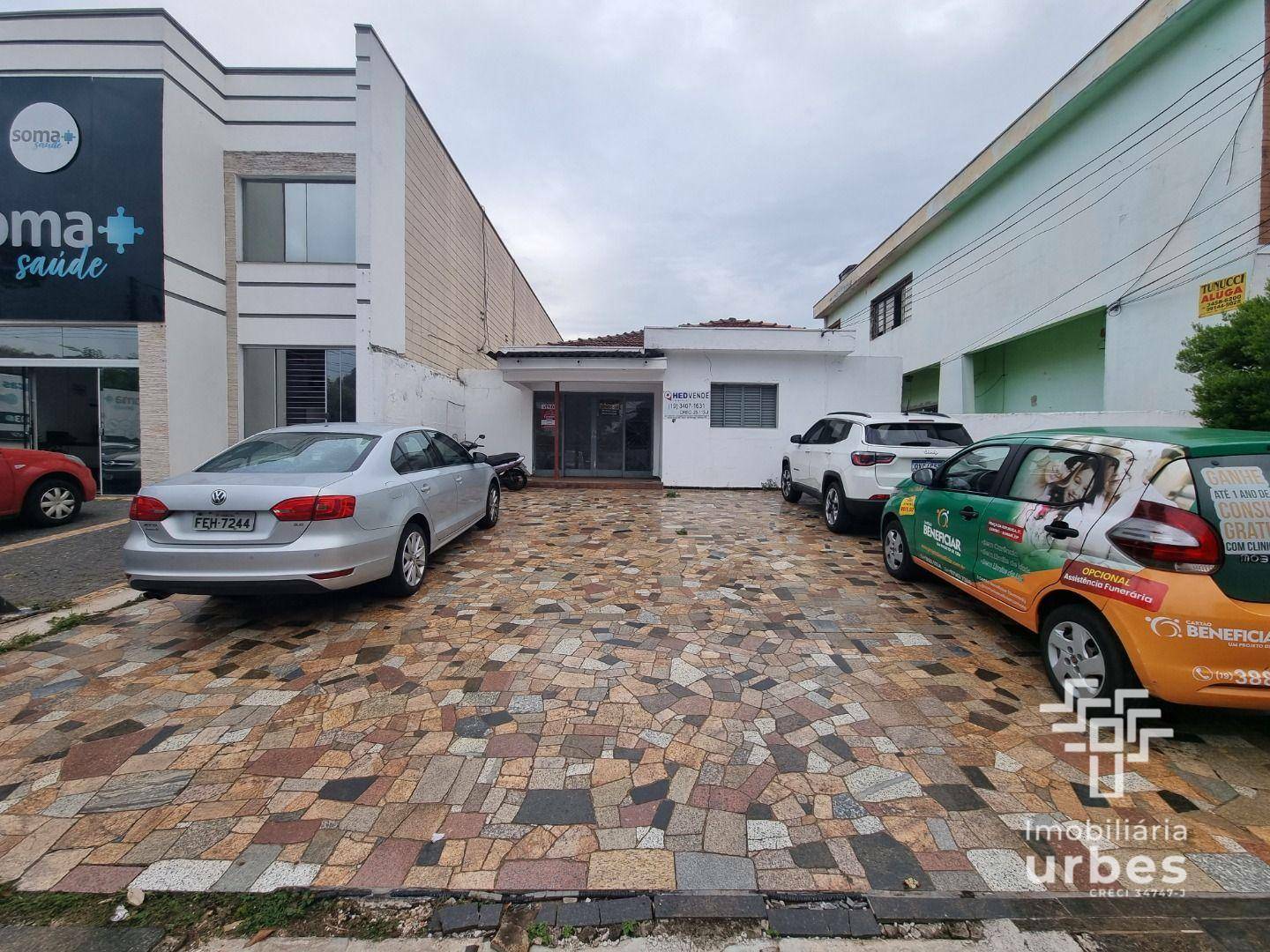 Casa à venda e aluguel com 3 quartos, 221m² - Foto 22