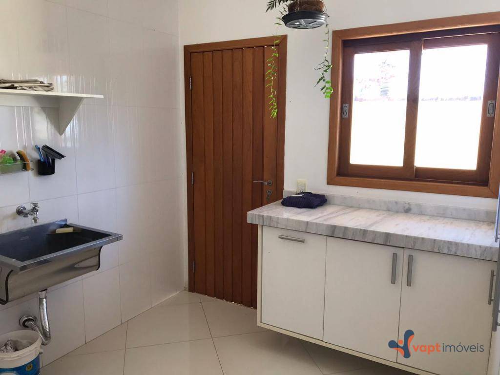 Sobrado à venda com 3 quartos, 320m² - Foto 24