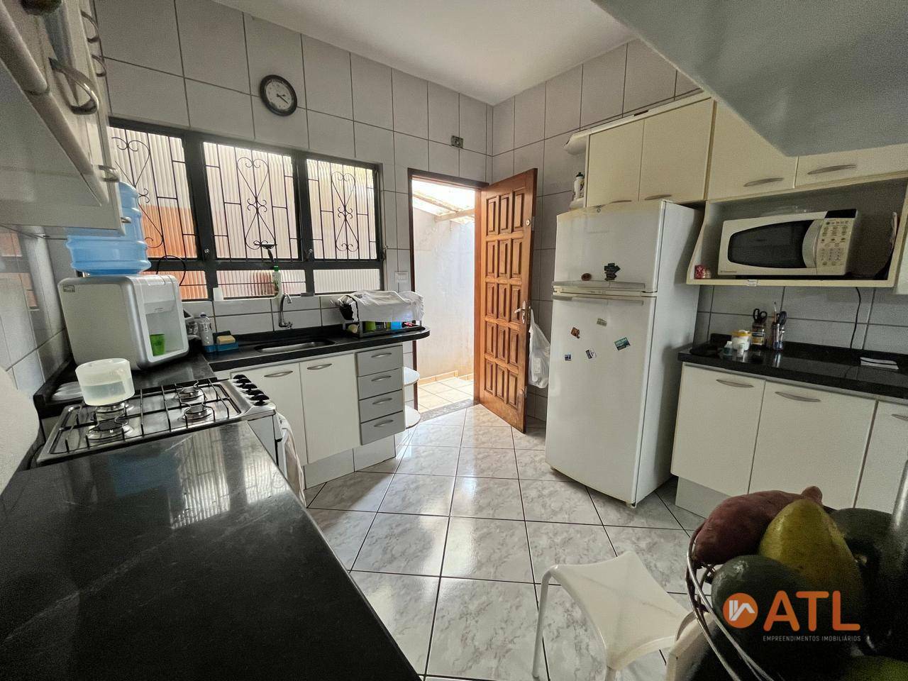 Casa à venda com 3 quartos, 117m² - Foto 4